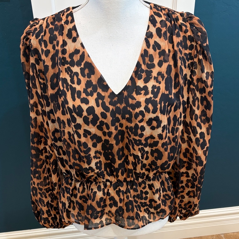 Tahari leopard print peplum long sleeve blouse